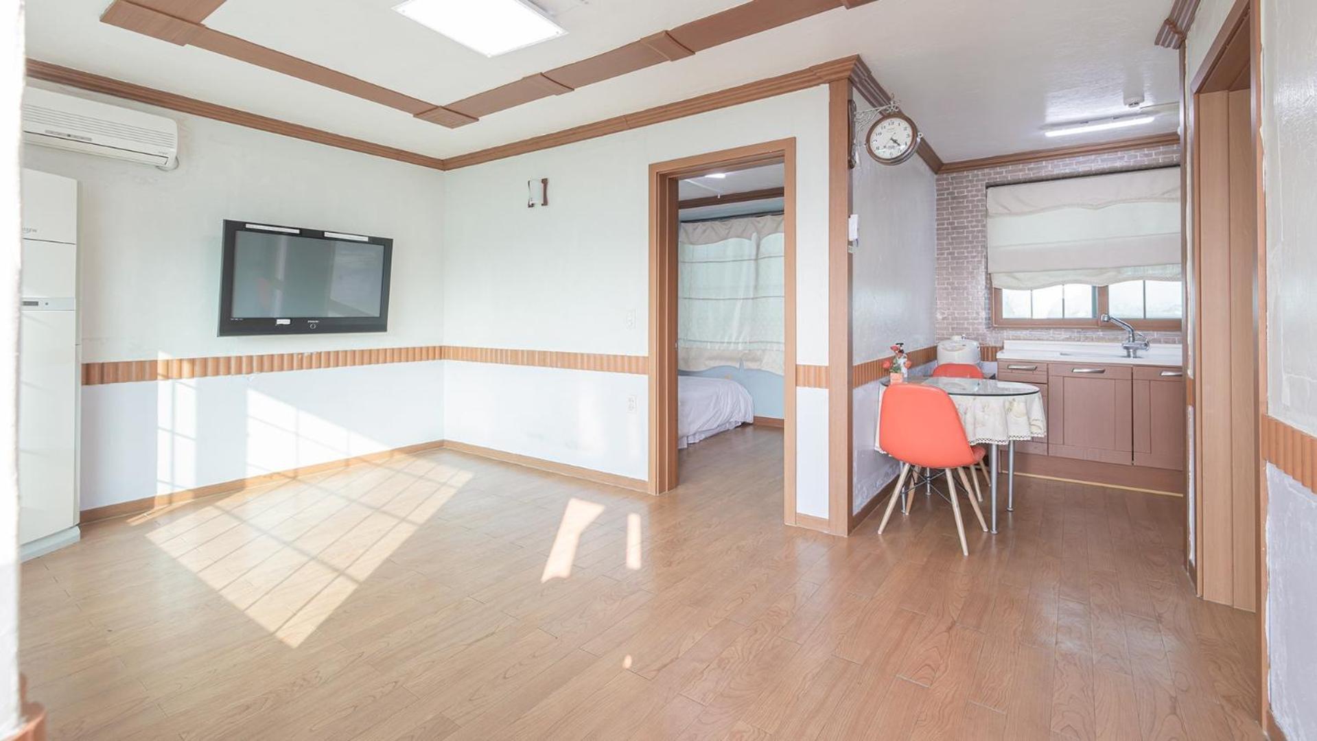 Taean Anmyeondo Bbalgang Pension Room photo